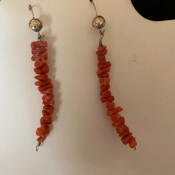 Vintage Authentic Coral Earrings - Picture 3 of 5